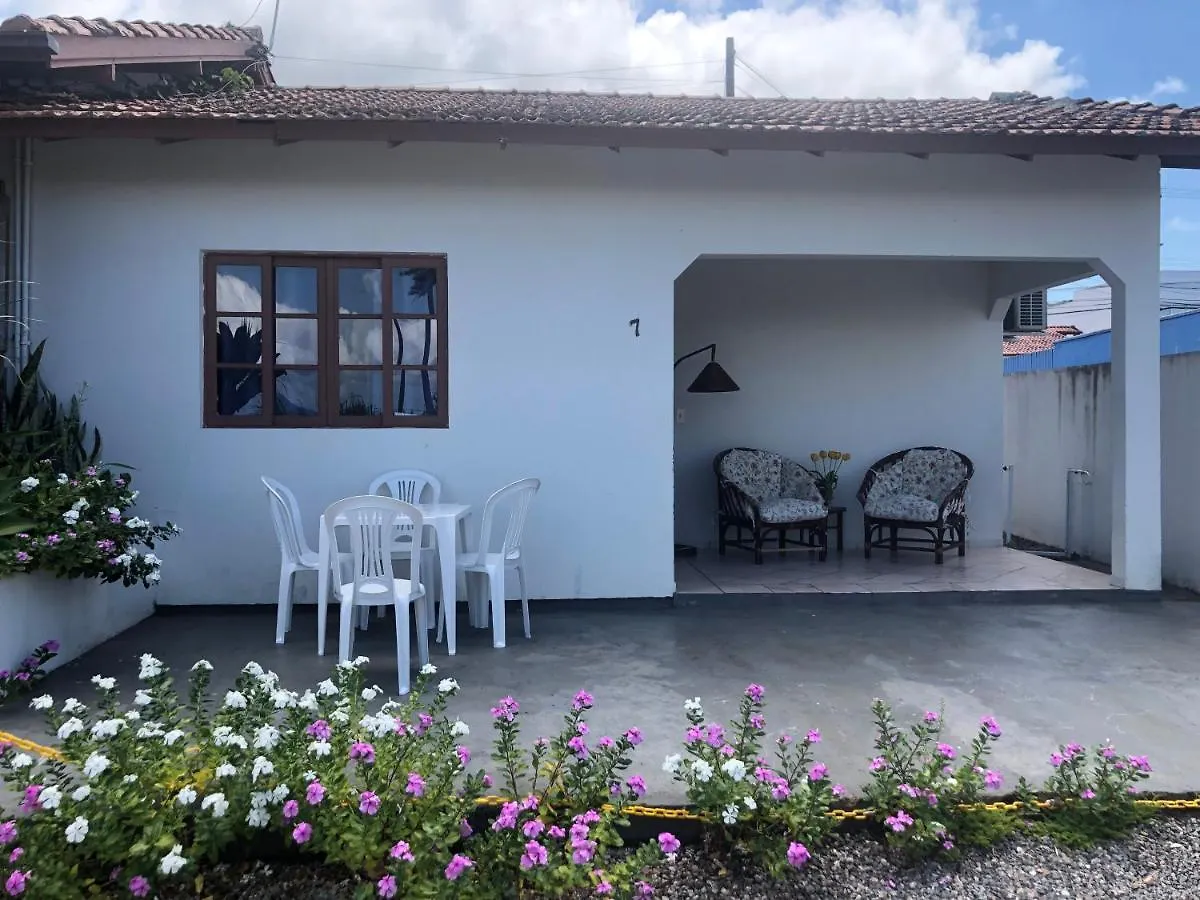 Casinha De Praia Na Fazenda Da Armacao Governador Celso Ramos