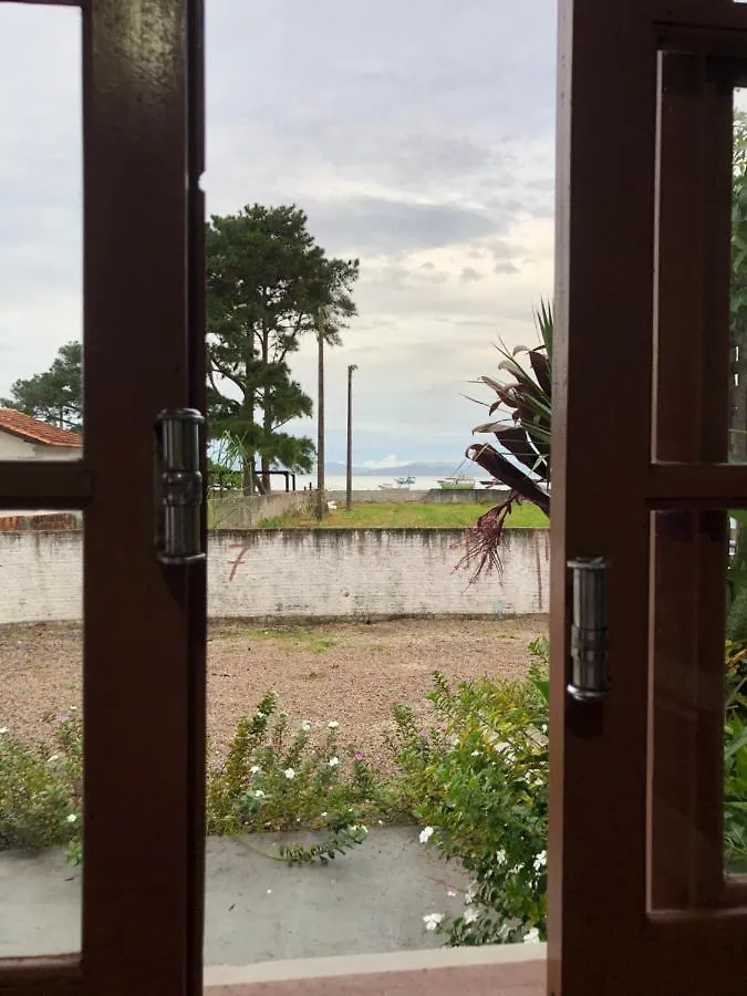 Casinha De Praia Na Fazenda Da Armacao Governador Celso Ramos 0*,